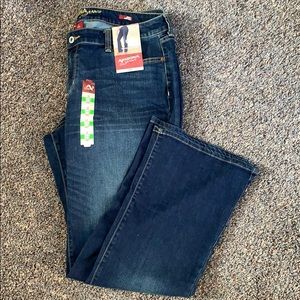 NWT Arizona Curvy Boot Classic Leg Jeans 17